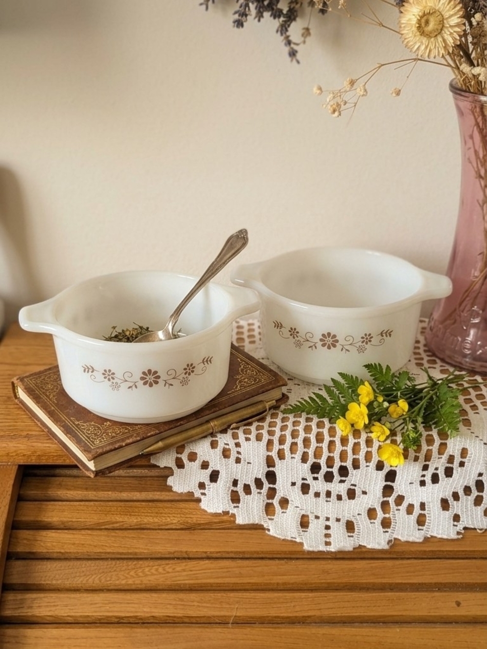 Vintage Dynaware Pyr-O-Rey Milk Glass Brown Daisy Individual Casserole Dish